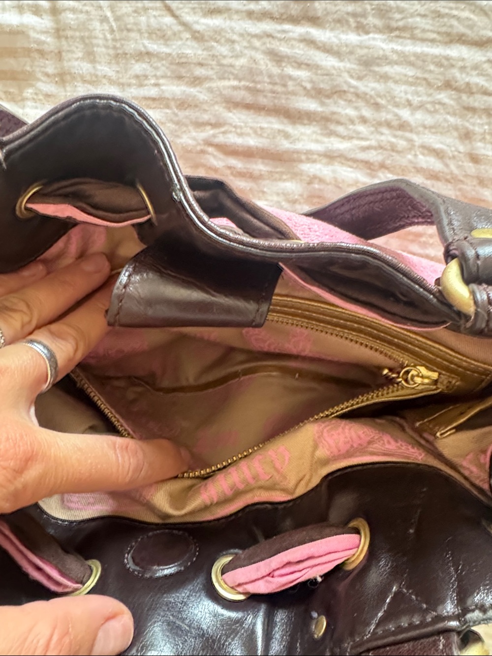 Vintage RARE Juicy Couture Pink Shoulder Bag with Dark Brown Trim and Charm - Picture 7 of 12